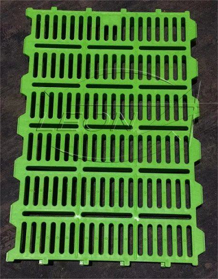 plastic salts for pigs 